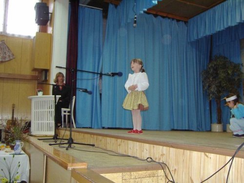 Hraje celá dědina aneb S veselou myslí na nesmysly. - 18.3.2006